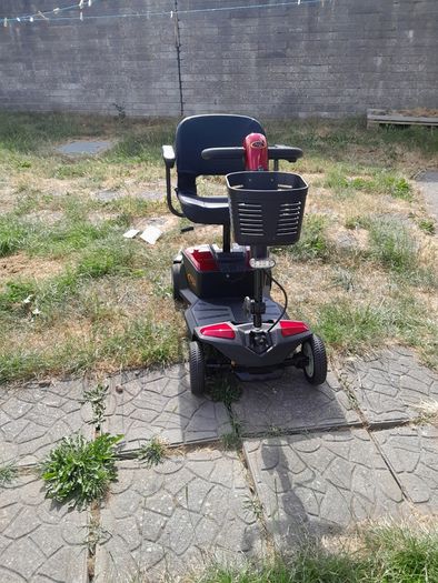Mobility scooter