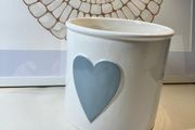 Ceramic Plant Pot with blue/grey Hearts