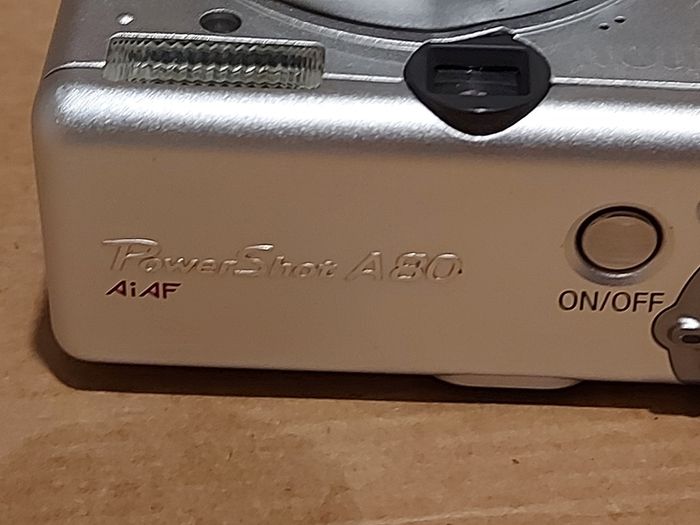 Canon PowerShot A80 Digital Camera, with carry case, working fine and in excellent condition