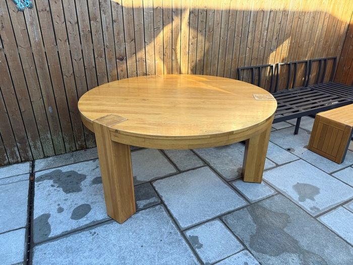 oak dining table