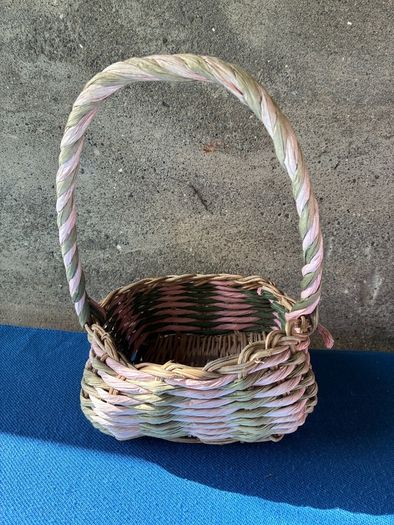 Small vintage basket