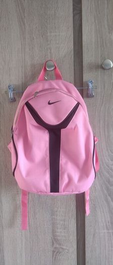 Pink mini bag pack barely used