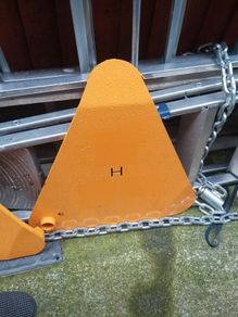 Wheel clamp