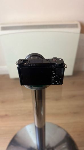 Sony ZV-E10 - Mirrorless Camera