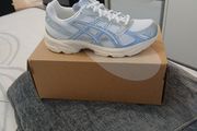 Asics Gel Trainers Brand New Size 6