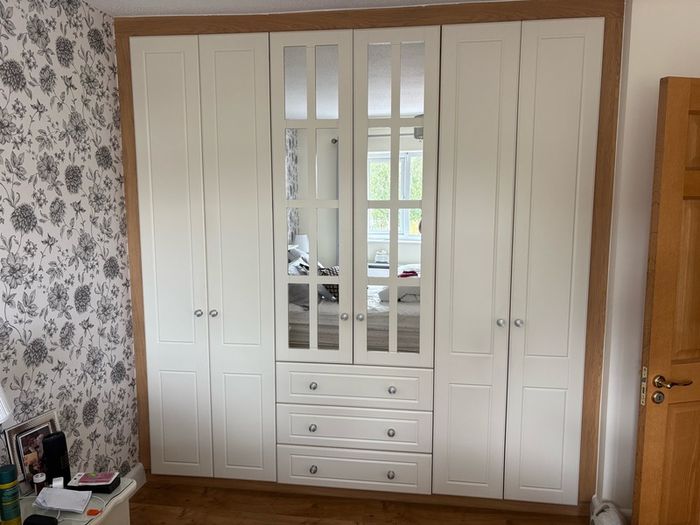 Built in wardrobe