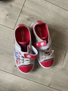 heelys