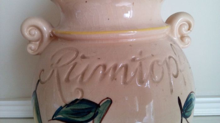 Vintage Rumptof Pot. Original.