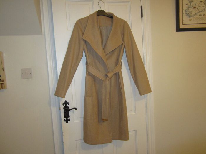 Camel coloured size 8    BARGAIN...