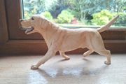 Golden retreiver figurine
