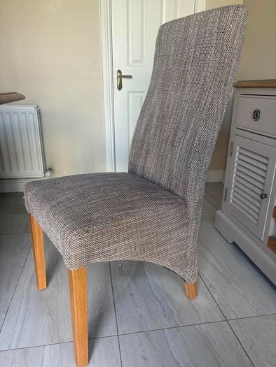 Kitchen Table & Chairs plus Side Unit