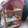 kidkraft dolls house on wheels Image 2