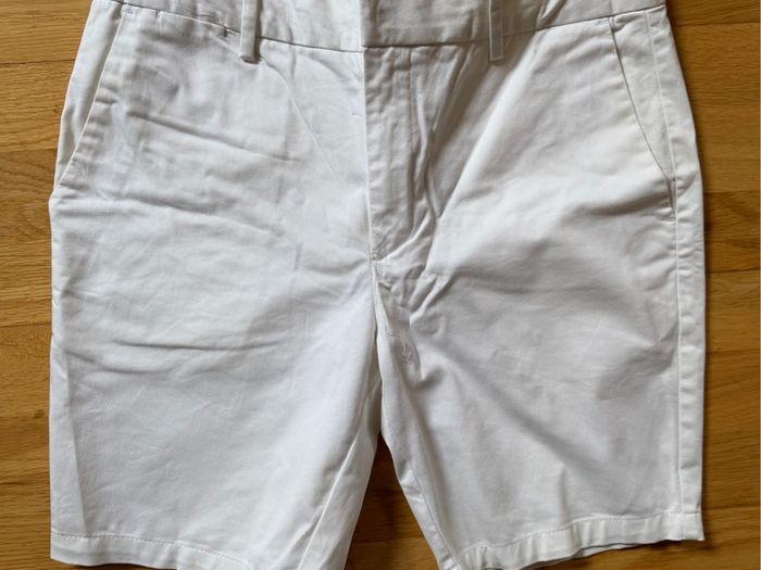 River Island Shorts White size 32