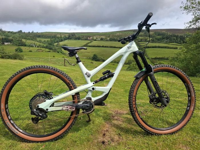 Enduro carbon YT Capra Pro 29er Size large