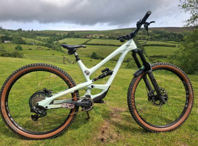 Enduro carbon YT Capra Pro 29er Size large