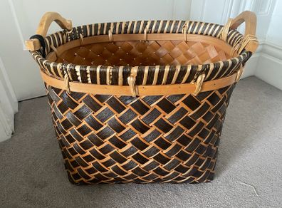 Storage basket