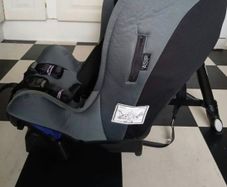 Rear facing car seat