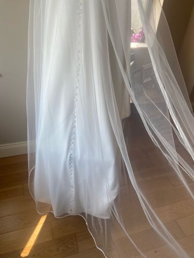 wedding dress