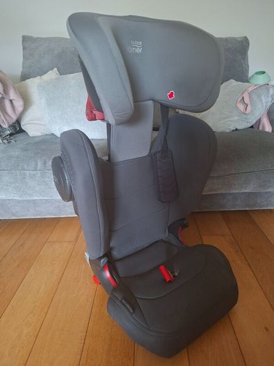 Britax rmer kidfix III S children's car seat