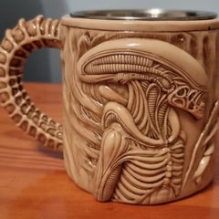 Xenomorph Alien Mug, new in box.
