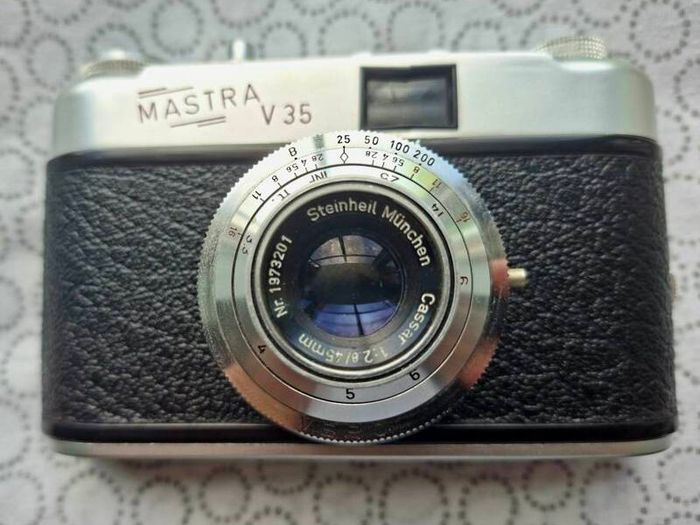 1958 Mastra V35 Film camera