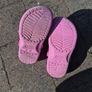 pink crocs Image 2