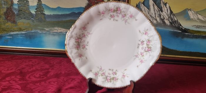 3 Piece Royal Albert / Paragon Victoriana Rose Bone China Gold Gilt Cake Plate, Sugar Bowl And Milk Jug Set Made In England
