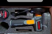 Mini cordless angle grinder