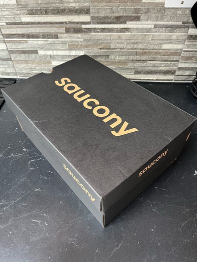 New Saucony Azura