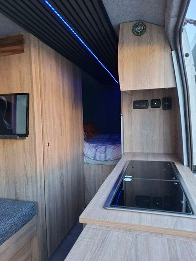 peugeot boxer camper