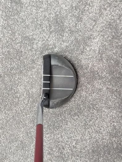 Odyssey Rossie Tri Hot 5k Premium Mallet with headcover
