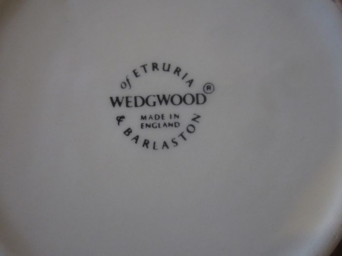 WEDGEWOOD Etruria Mug....horse scene