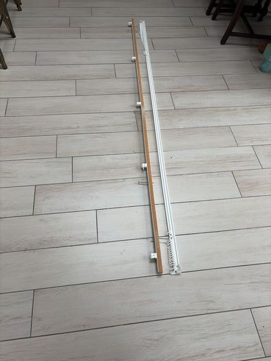 Wall fittings for curtains 2 m