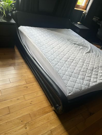 king bed frame