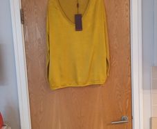 Kate & Pippa Long Sleeved  Top.  S. M - 14.  B.N.W.T