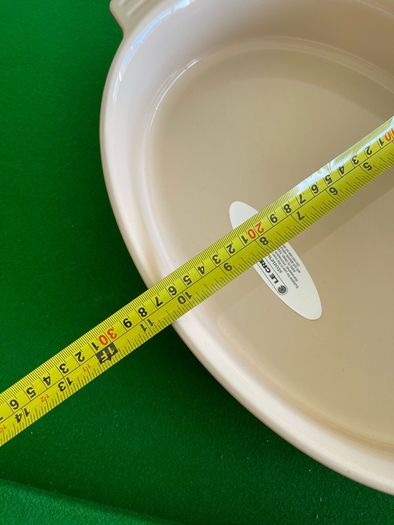 Le Creuset Stoneware large oval Baking Dish