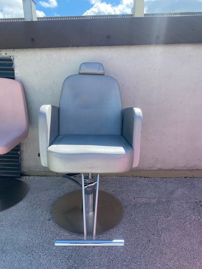 salon chairs