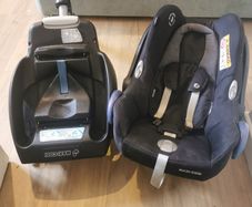 Maxi Cosi car seat & isofix base