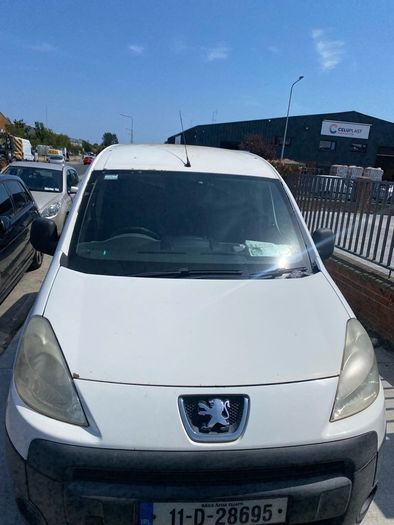 2011 Peugeot Partner