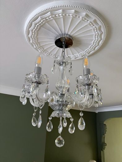 2 x wall lights and 2 x ceiling lights, silver in colour100 each for ceiling lights and 50 each for wall lights