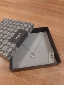 Pendant Necklace