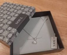 Pendant Necklace