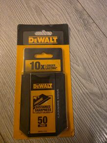 DEWALT utility blades