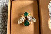 Bee brooch