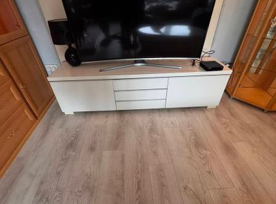 White Gloss TV Unit / Cabinet