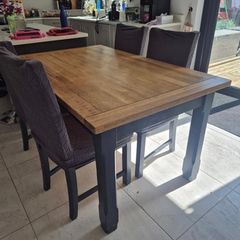 Dinning table and 6 chairs