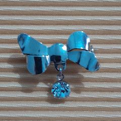 Brooch