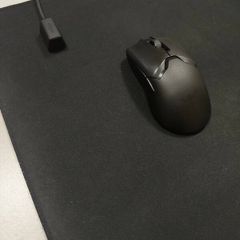 Razer Viper V2 pro + 8khz HyperPolling dongle + mouse pad