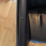 X-Salon Swivel chair. Black Leather. Image 2