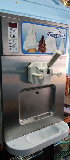 Ice cream machine